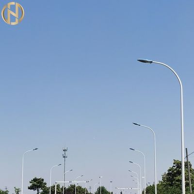 Стойкость фонарного столба 12м высокой точности восьмиугольная высокая для освещения зоны